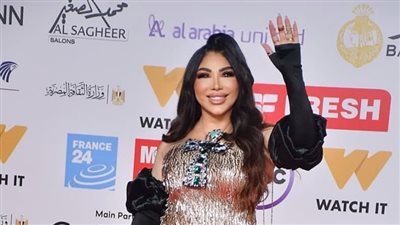 إطلالة فرعونية راقية.. غادة إبراهيم تتألق بـ