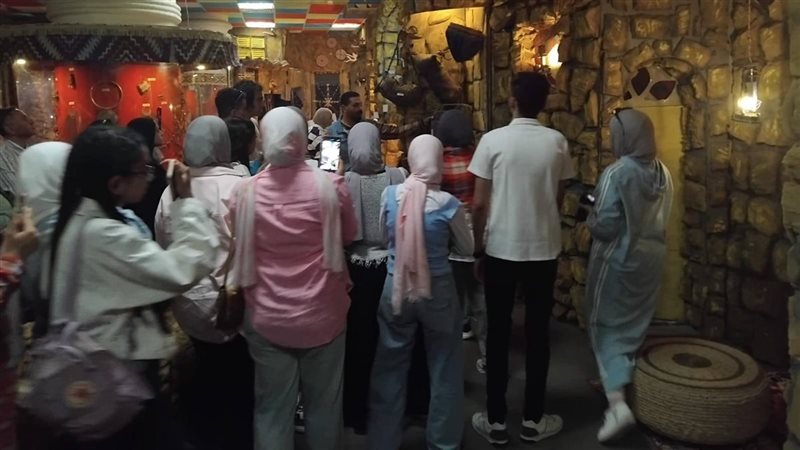طلاب الجامعات في مطروح