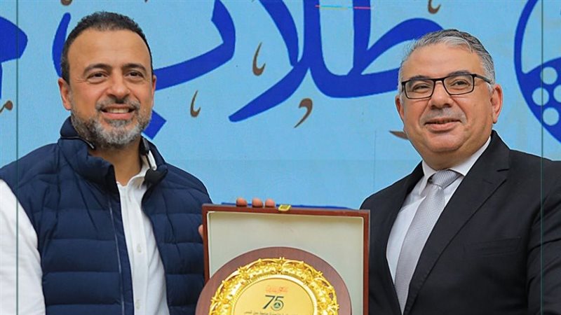 مصطفي حسني أثناء التكريم