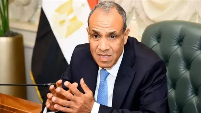 بدر عبد العاطي 