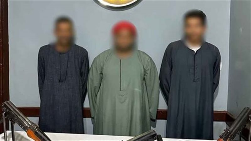 المتهمين 