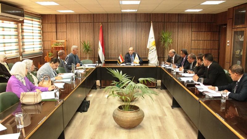 لجنة تدوير المخلفات الصلبة بأسيوط