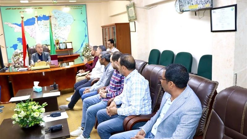 جانب من اجتماع  رئيس الشركة