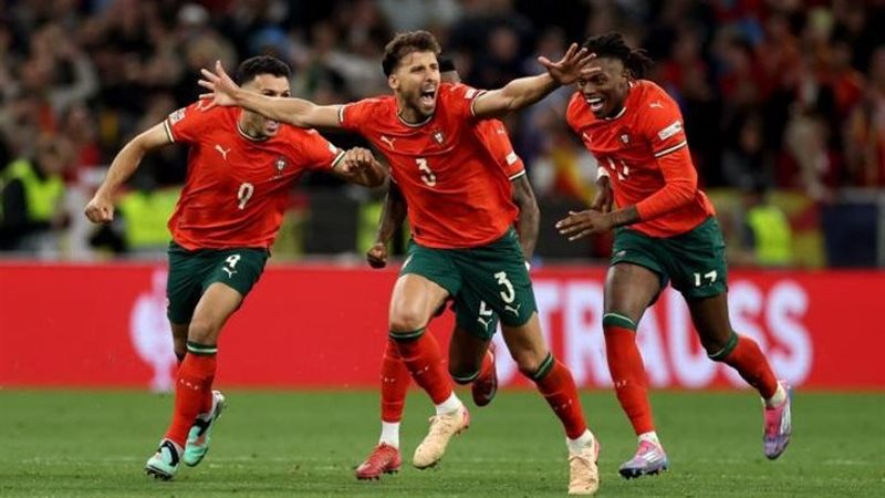 البرتغال