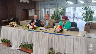 جامعة دمياط الأهلية تعقد المناقشة الأولى لمجلسها الأكاديمي 