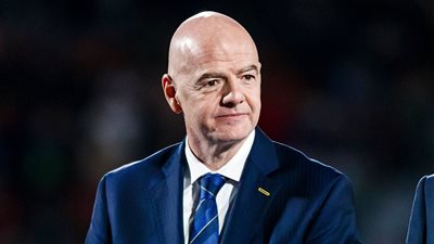 رئيس الاتحاد الدولي لكرة القدم يهنئ الزمالك بالفوز ببطولة الدوري 