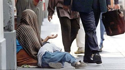 احذر.. الحبس 5 سنوات وغرامة 200 ألف جنيه عقوبة التسول بالقانون