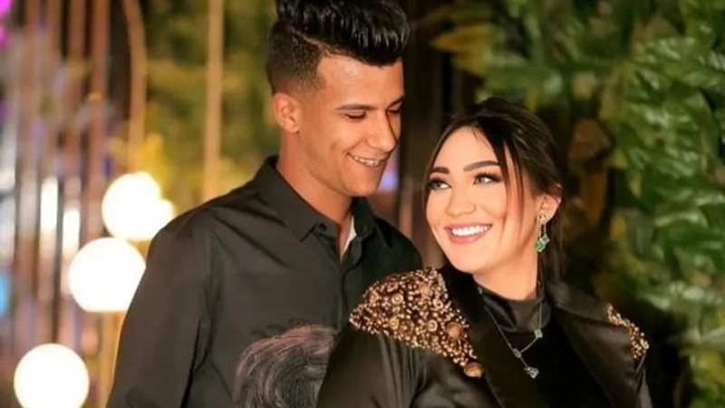 عصام صاصا وزوجته
