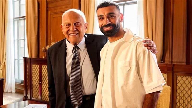 الدكتور مجدي يعقوب واللاعب محمد صلاح