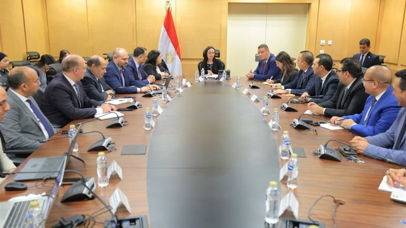 اجتماع مايا مرسي مع قيادات التضامن
