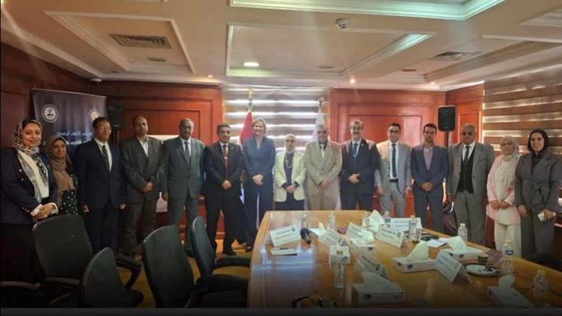 صورة من الإجتماع