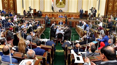 سؤال برلمانى بعد تحويل الجراجات لأنشطة تجارية تسببت فى فوضى مرورية بالمحافظات