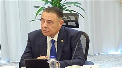 محافظ البحر الأحمر يعلن بدء أعمال ربط مناطق جديدة بشبكة الصرف الصحي بالغردقة