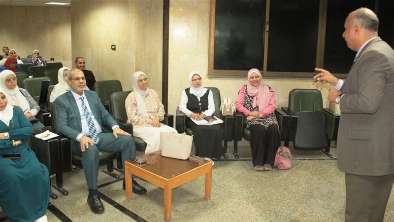 الدكتور أحمد المنشاوي رئيس جامعة أسيوط