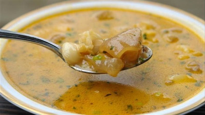 طريقة عمل شوربة الكوارع 