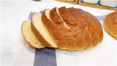 خبز البطاطا.. خيار مثالي لطعم لا يُقاوم ونكهة مميّزة على المائدة