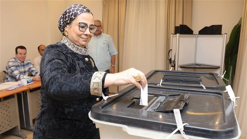 تضويت المستشارة أمل عمار 