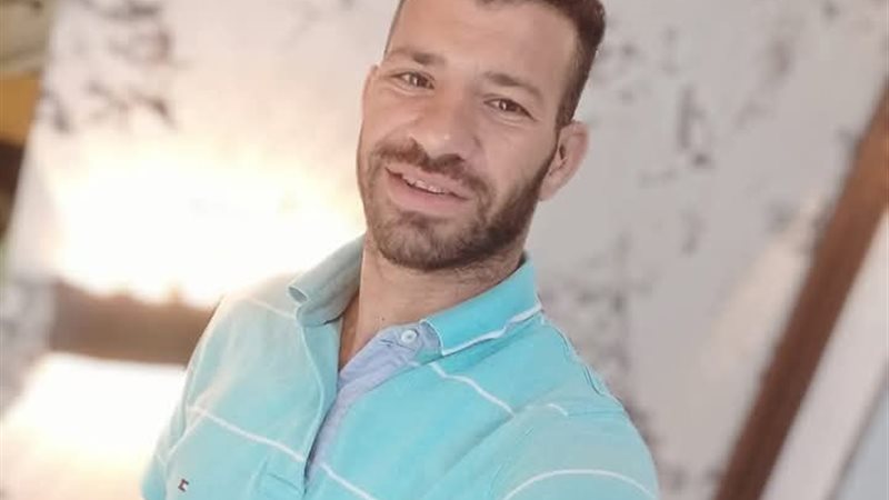 العامل الضحية
