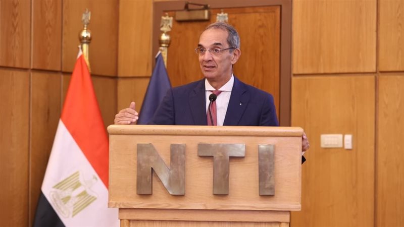 وزير الاتصالات