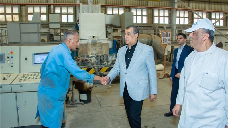 جانب من زيارة وزير الإنتاج الحربي لشركة حلوان