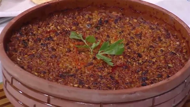 طاجن الفريك باللحمة 