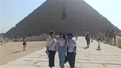 جولة سياحية لوفود بطولة العالم للكاراتيه في الأهرامات والمتحف المصري الكبير