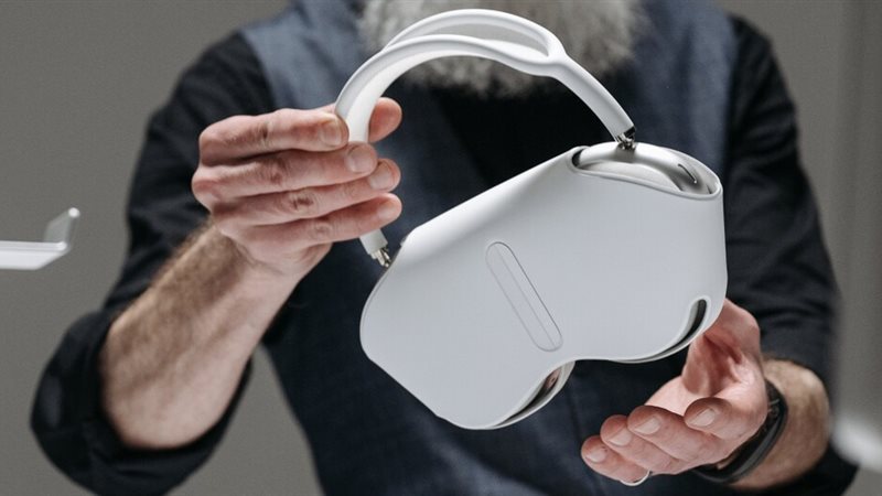 سماعات Airpods لقراءة الدماغ