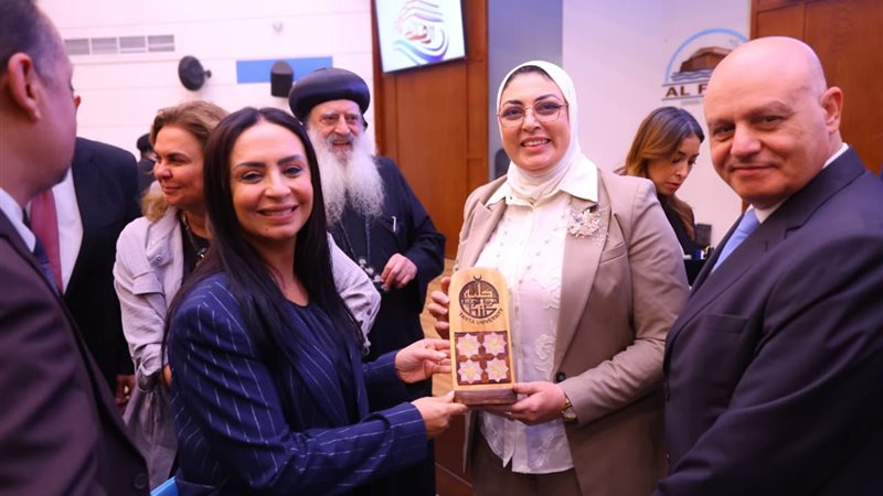 وزيرة التنمية المحلية 