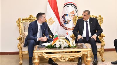 وزير الإنتاج الحربي يفتح آفاقا جديدة للاستثمار المشترك مع بلغاريا