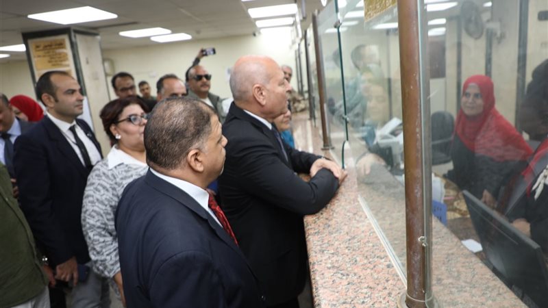 جولة محافظ القاهرة بالمركز التكنولوجي النموذجى بحى عين شمس
