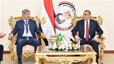 اجتماع مثير بين وزير الإنتاج الحربي ونظيره البرازيلي بـ