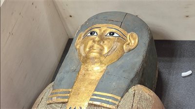 الآثار المصرية تعود لأرض الوطن.. مصر تستعيد قطعتين أثريتين من بلجيكا