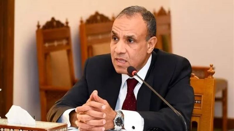 الدكتور بدر عبدالعاطي