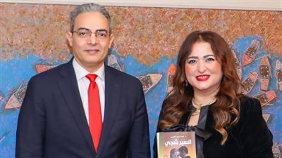 سعدة: رواية “السرشجي” تمزج بين المشاعر الإنسانية والعالم الافتراضي
