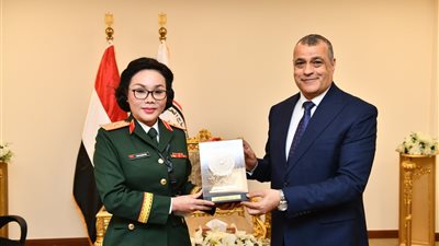 وزير الدولة للإنتاج الحربي يستقبل ممثلي وزارة الدفاع الفيتنامية لبحث أوجه التعاون المشترك 