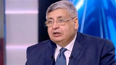 عوض تاج الدين يحذر: الاستخدام العشوائي للمضادات الحيوية يهدد الصحة