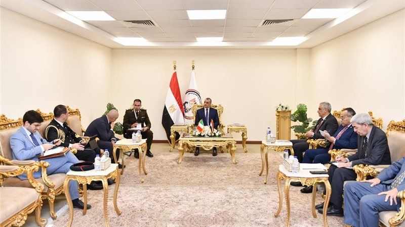 وزير الإنتاج الحربي