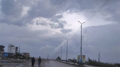 طقس الجمعة.. تقلبات مفاجئة تضرب مصر وتحذيرات من أمطار ورياح