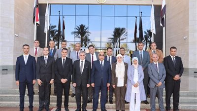 وزير العدل يلتقي وفدا من ممثلي مصلحة الخبراء.. تفاصيل