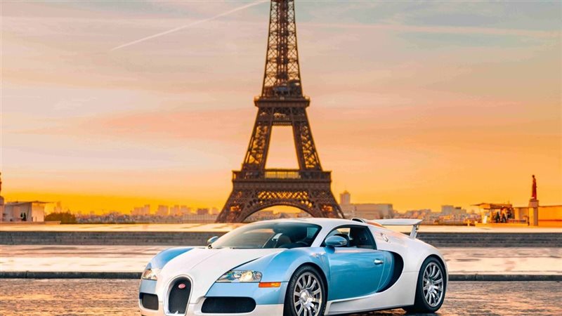  BUGATTI VEYRON 