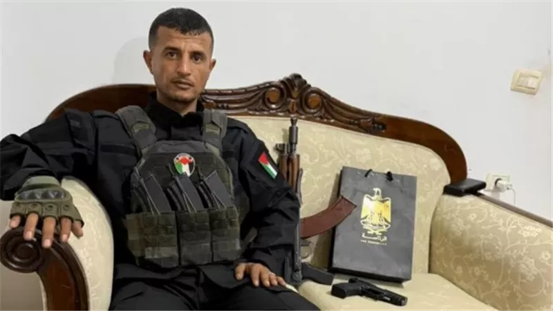 ياسر أبو شباب 