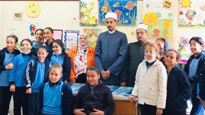 ورش فنية ومحاضرات توعوية للطلاب في قصر ثقافة المنيا