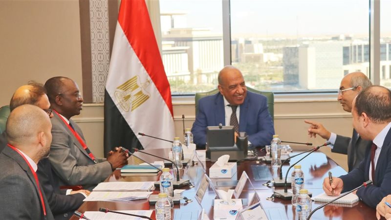 صورة من اللقاء