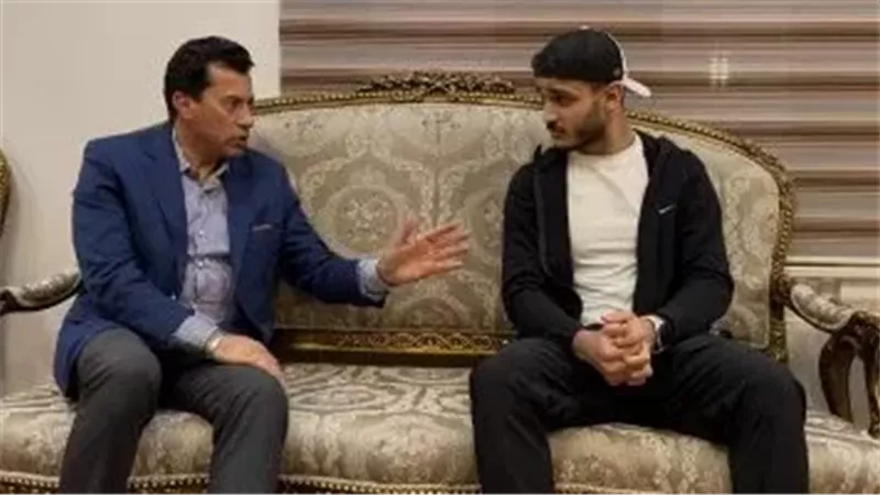 مصطفى حسين