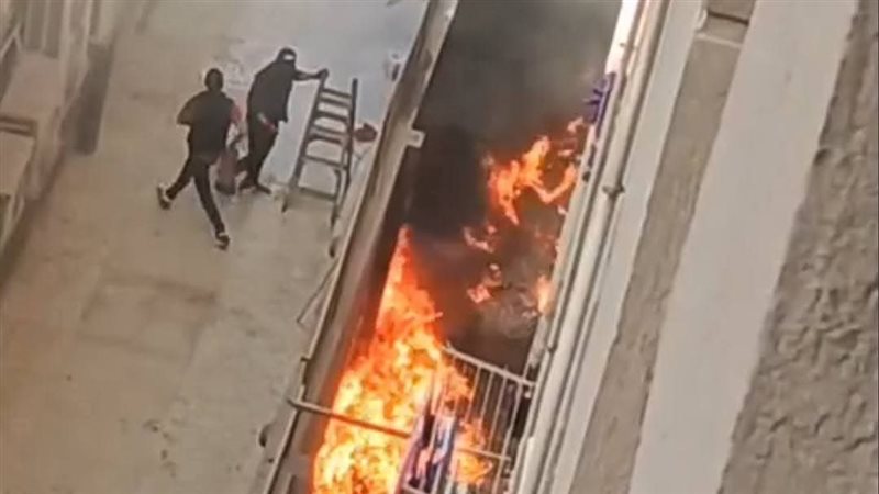 لحظة نشوب الحريق 