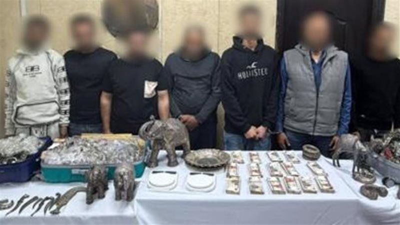 المتهمين 