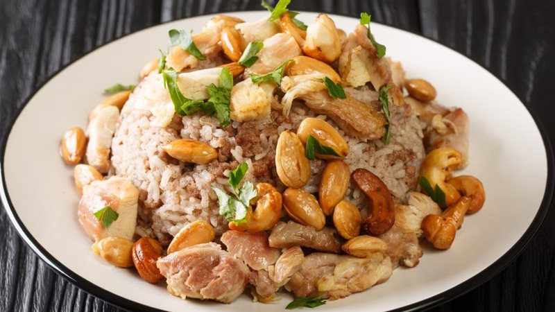 طريقة تحضير الأرز بالمكسرات