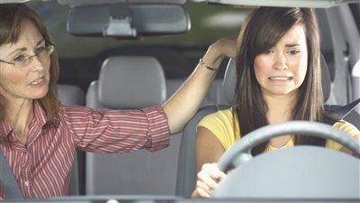 تعلم القيادة الآمنة مع الفرملة التدريجية.. خطوات عملية لحماية حياتك