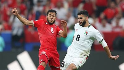 فلسطين وسوريا يتعادلان سلبياً في الشوط الأول بكأس العرب 2025