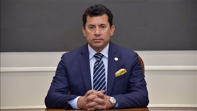 وزير الرياضة يكشف تفاصيل التحقيقات بعد بيان النيابة بشأن السباح يوسف محمد